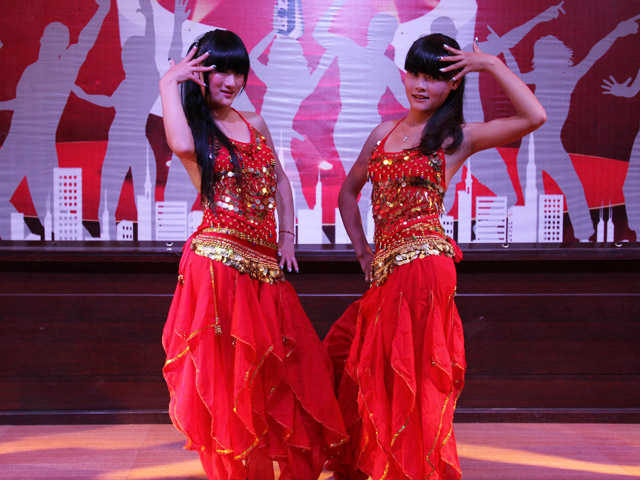 ��ʦ����ҵ�ݳ�